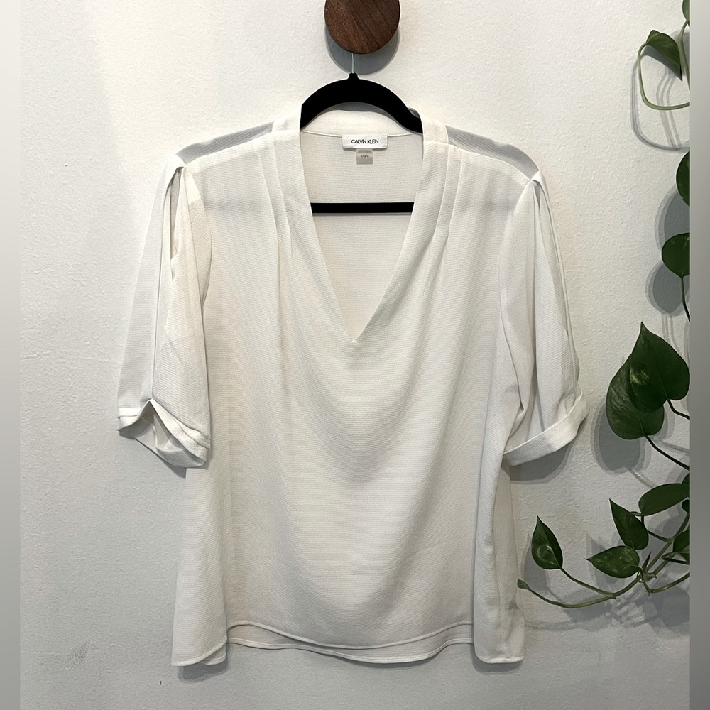 Calvin Klein Aurora Pleat Detail Blouse | L | Off-White